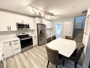 118 1st Ter in West Palm Beach, FL - Building Photo - Building Photo