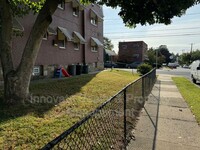 7916 Loretto Ave in Philadelphia, PA - Foto de edificio - Building Photo