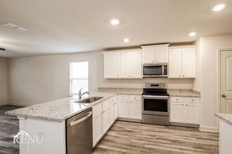 2839 Tybee Crk in Converse, TX - Building Photo - Building Photo