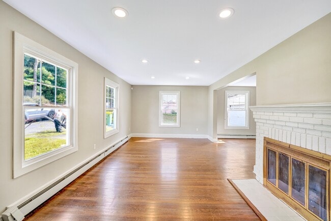 133 Fiske St in Waterbury, CT - Building Photo - Building Photo