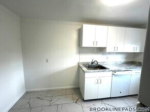 44 Harvard Ave in Brookline, MA - Building Photo - Building Photo