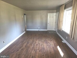 11 Drexel Ave in Stratford, NJ - Building Photo - Building Photo