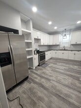 175 Abbott St, Unit 175-1 in Lawrence, MA - Building Photo - Building Photo