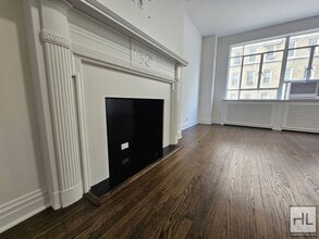 5 AVENUE in New York, NY - Building Photo - Building Photo