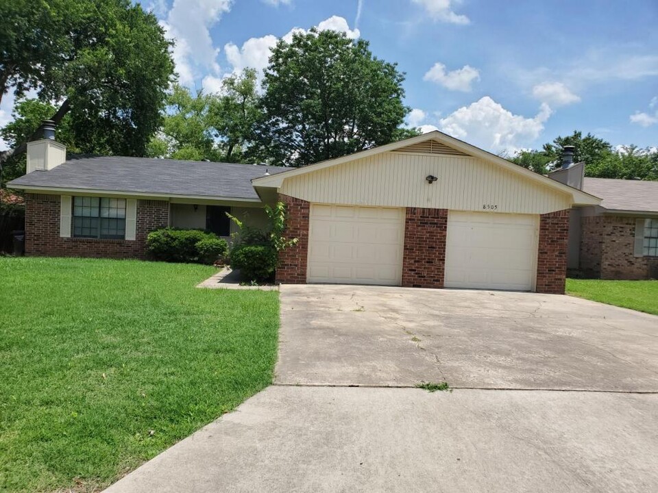 8503 S 31st Terrace in Fort Smith, AR - Building Photo