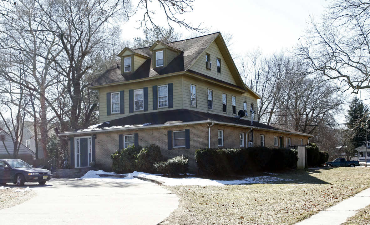 867 Cooper St in Deptford, NJ - Building Photo