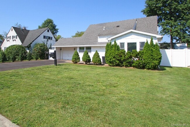 property at 30 Middle Ln