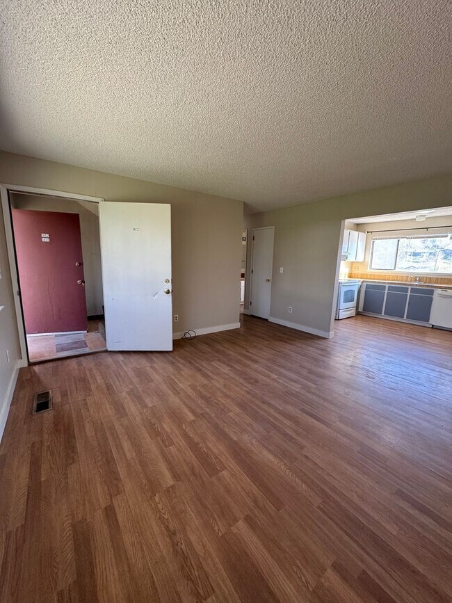 1800 Academy in Klamath Falls, OR - Building Photo - Building Photo
