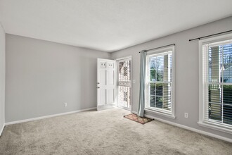 5202 Woodland Trce in Tuscaloosa, AL - Foto de edificio - Building Photo