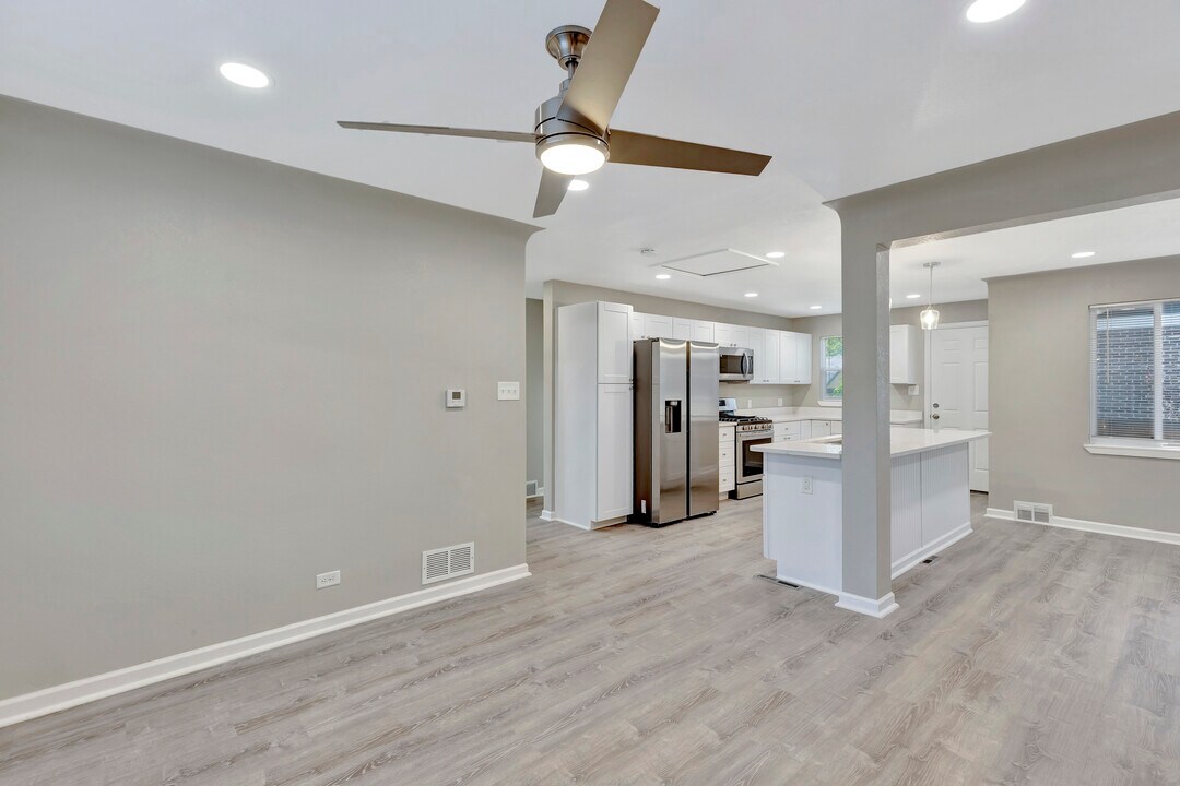 1539 Fairfax St, Unit 1 bed shared bath in Denver, CO - Building Photo