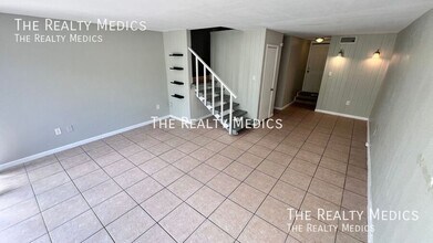 1010 N Fiske Blvd in Cocoa, FL - Building Photo - Building Photo