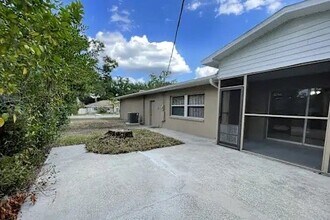625 Holland Ave in Temple Terrace, FL - Foto de edificio - Building Photo