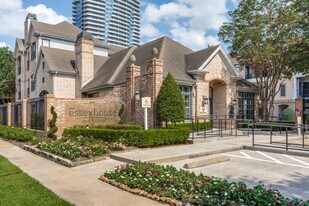 The Essex House in Houston, TX - Building Photo