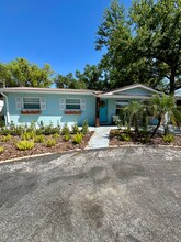 6206 S Church Ave in Tampa, FL - Foto de edificio - Building Photo