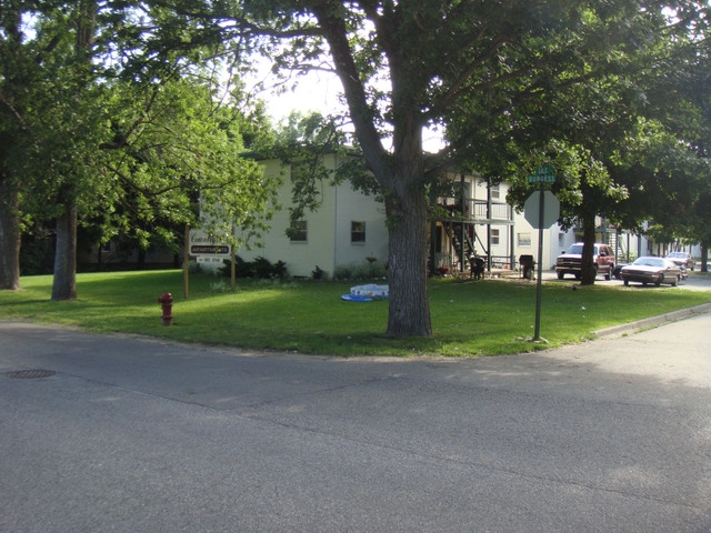 Country View Apartments in Galesburg, MI - Building Photo