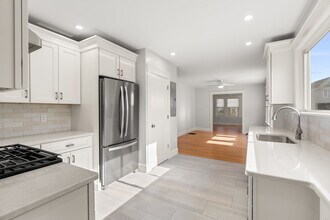 44 Winter St, Unit 1 in Medford, MA - Building Photo - Building Photo