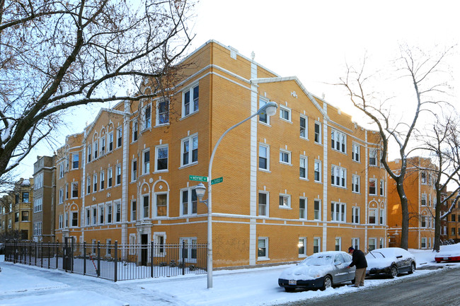 Golden Court Condominiums in Chicago, IL - Foto de edificio - Building Photo