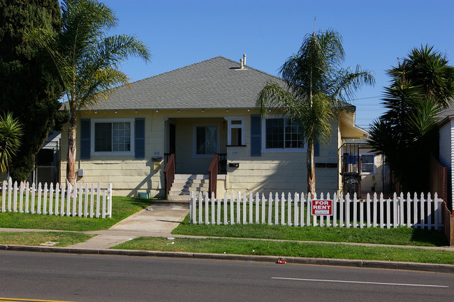 209-215 25TH St in San Diego, CA - Building Photo - Building Photo