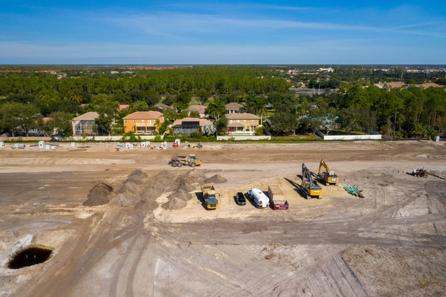 Meadowwood in Naples, FL - Building Photo - Building Photo