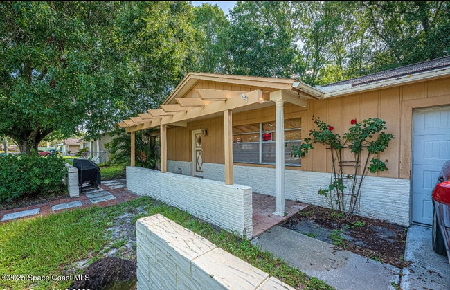 82 Haven Dr in Melbourne, FL - Building Photo - Building Photo