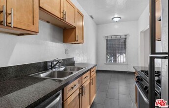 6336 Orange St in Los Angeles, CA - Building Photo - Building Photo