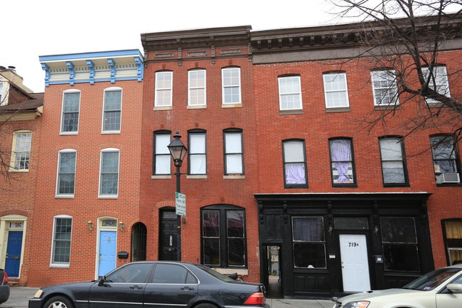 717-719 S Bond St in Baltimore, MD - Building Photo - Building Photo