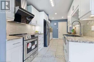 1500 Richmond St in London, ON - Building Photo - Building Photo