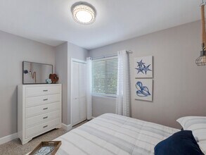 1258 Beach Rd in West Palm Beach, FL - Building Photo - Building Photo