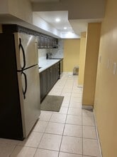 38 Bottomwood St in Brampton, ON - Building Photo - Building Photo