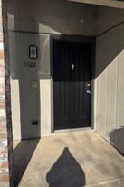 5922 Westcreek St S in Fort Worth, TX - Building Photo