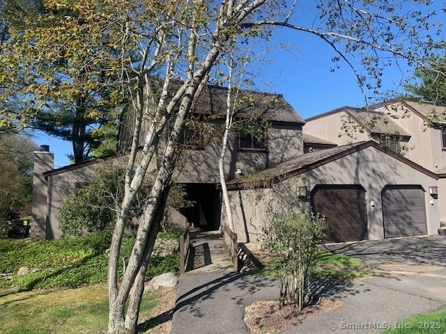 property at 39 Heritage Dr