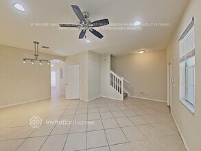 187 E Thatch Palm Cir in Jupiter, FL - Foto de edificio - Building Photo