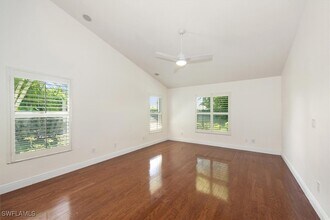 2252 Royal Ln in Naples, FL - Building Photo - Building Photo