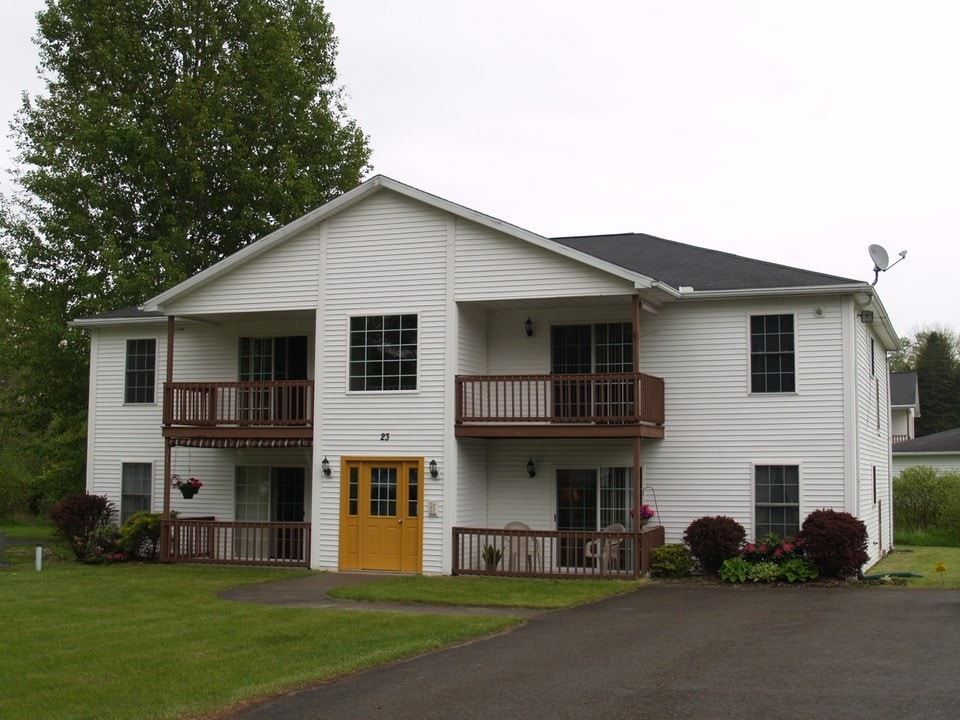 Fairhern Apartments in Lakewood, NY - Building Photo