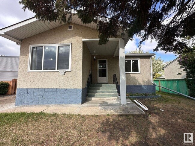 property at 10616-10155 155 St NW