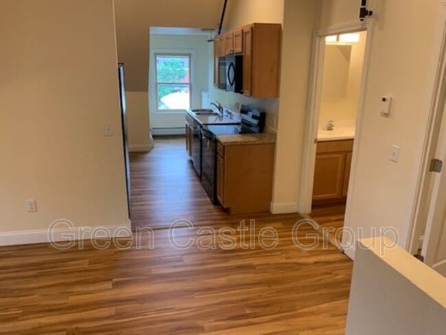 11 Hungerford Terrace in Burlington, VT - Building Photo - Building Photo
