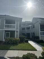 6932 Stonesthrow Cir N, Unit 7204 in St. Petersburg, FL - Building Photo
