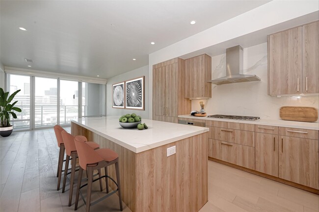 property at 2047 Westcreek Ln