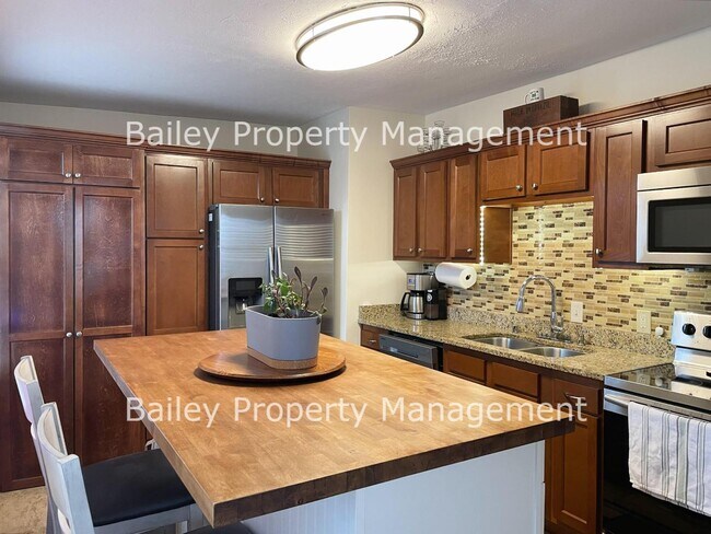 1046 E Caldwell St in Louisville, KY - Building Photo - Building Photo