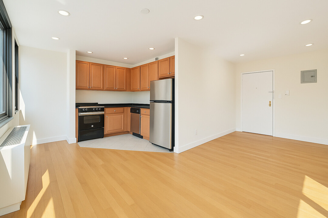 207 East 37th Street in New York, NY - Building Photo