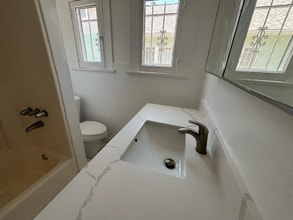 5306 Cimarron St in Los Angeles, CA - Building Photo - Building Photo