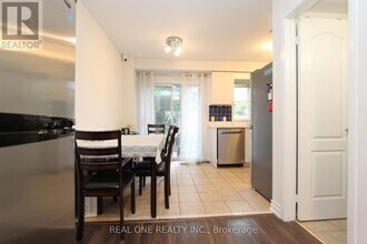 43 Bethune Way in Markham, ON - Building Photo - Building Photo