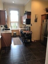 1033 Russell St, Unit Flr 1 in Covington, KY - Foto de edificio - Building Photo