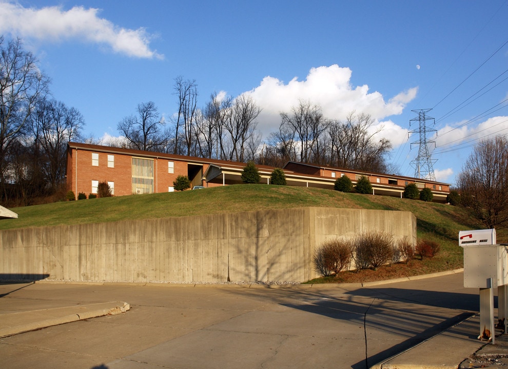 Tremont Apartments in Parkersburg, WV - Building Photo