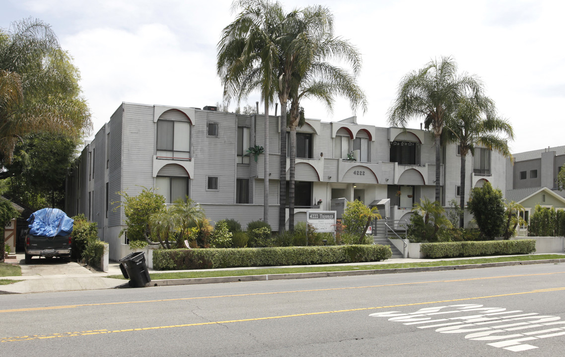 4222 Tujunga Ave in Studio City, CA - Foto de edificio