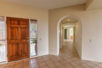 1410 W Hidden Crest Ct in Green Valley, AZ - Building Photo - Building Photo