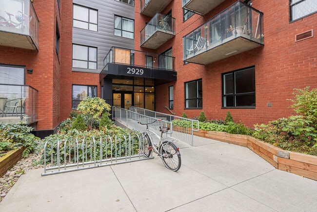 2929 VICTORIA in Lachine, QC - Foto de edificio - Building Photo