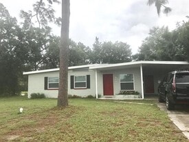 813 S Amelia Ave in DeLand, FL - Building Photo