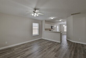 13027 Lark Point Ct in Houston, TX - Building Photo - Building Photo
