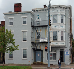 1702 Central Pkwy in Cincinnati, OH - Foto de edificio - Building Photo